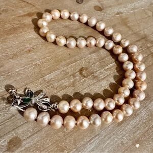 Elegant Pearl Necklace with Silver Clasp